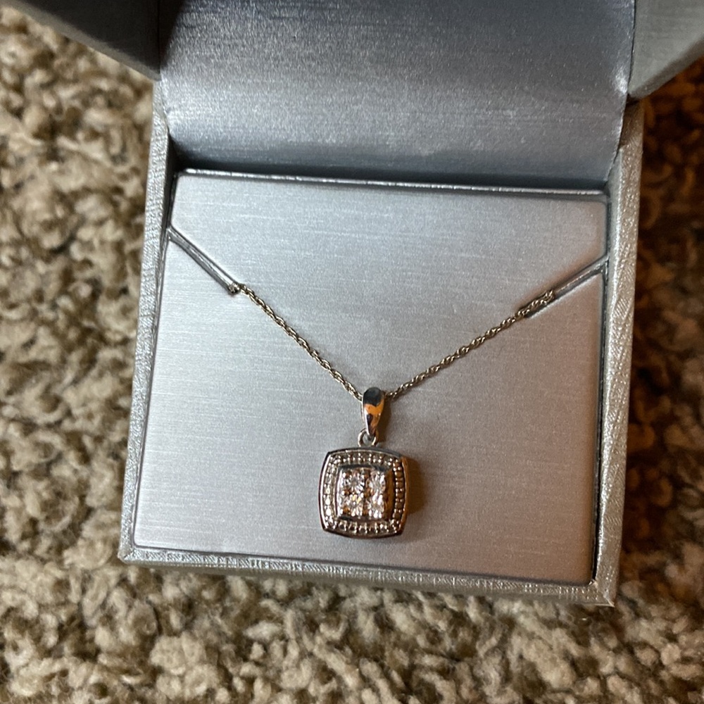 Zale’s Diamond Accent Square necklace in box